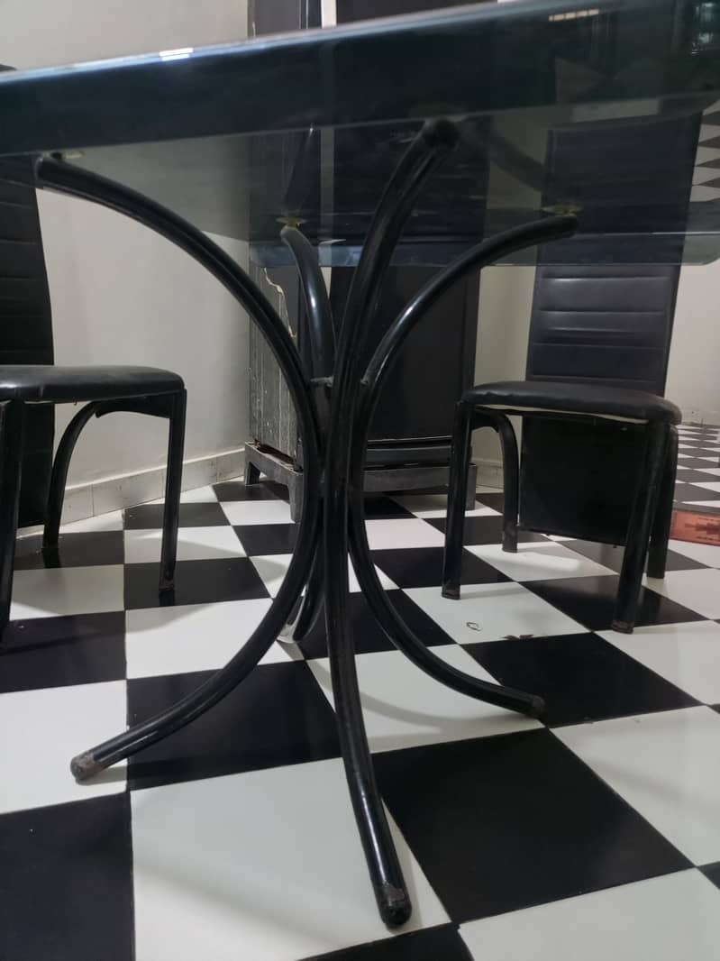 4 seater dining table 2