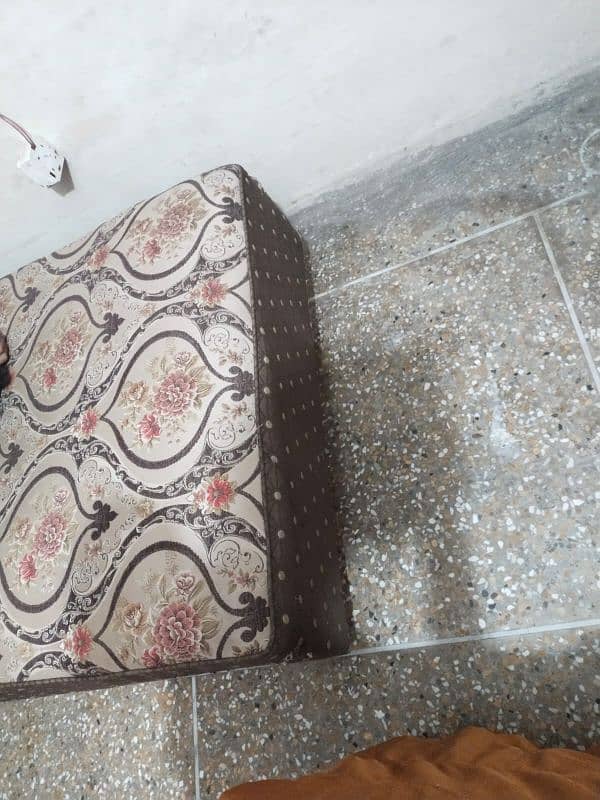 Single bed 2