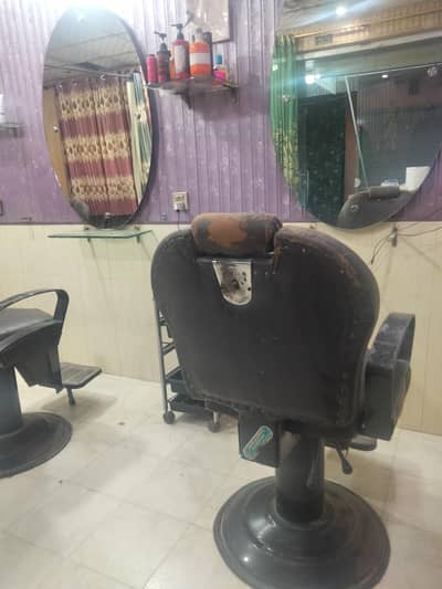Hama 3 larka saloon ma Chaya experience 8 sal ho