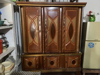 Wooden 3 Door Almari with Drawers – Good Condition