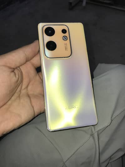 Infinix Zero 30