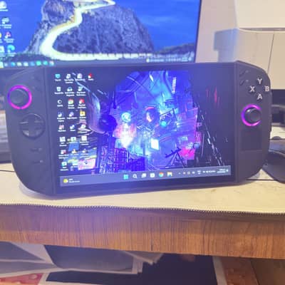 Lenovo Legion Go 2 Z2 Extreme /  32GB RAM /1TB SSD