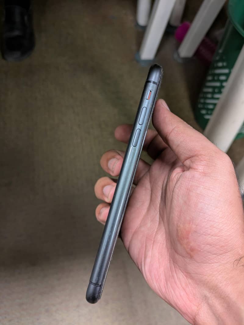 Apple iPhone 11 2