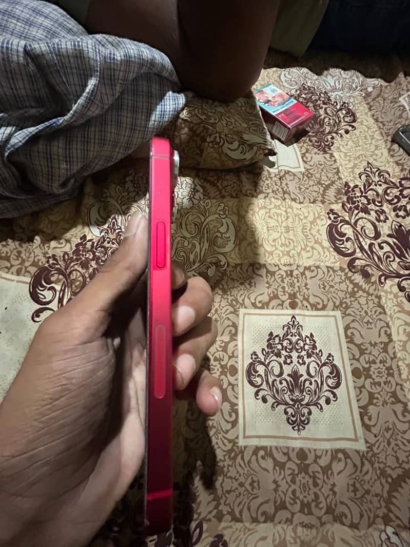 Apple iPhone 14 2