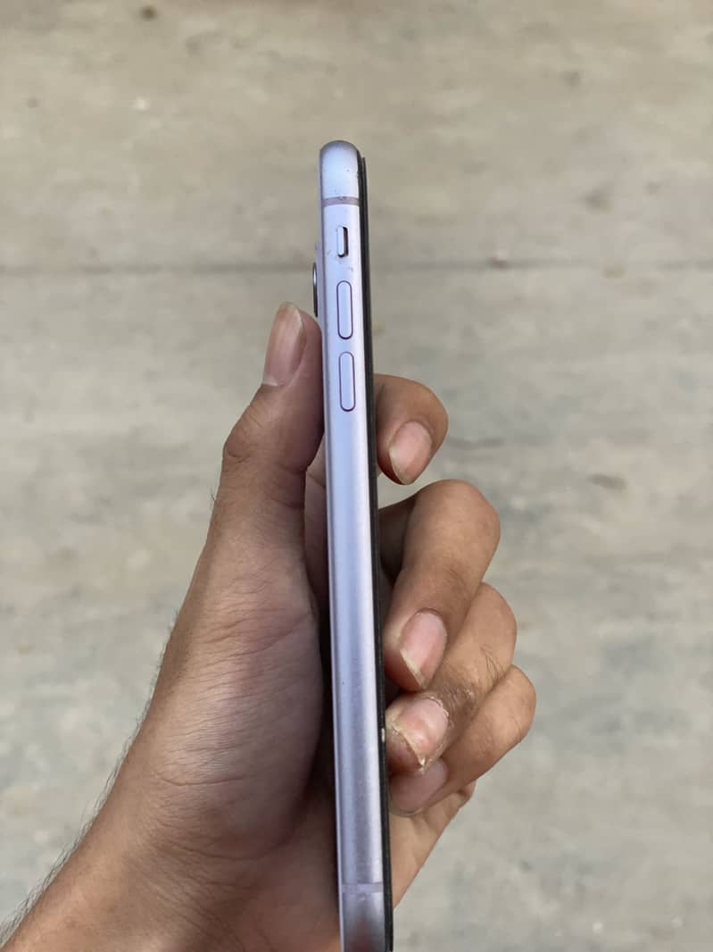 Apple iPhone 11 2