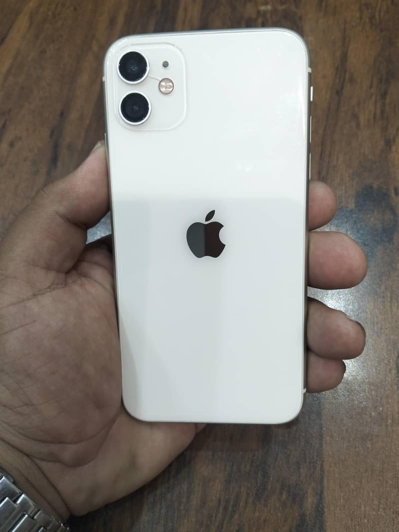 Apple iPhone 11 3