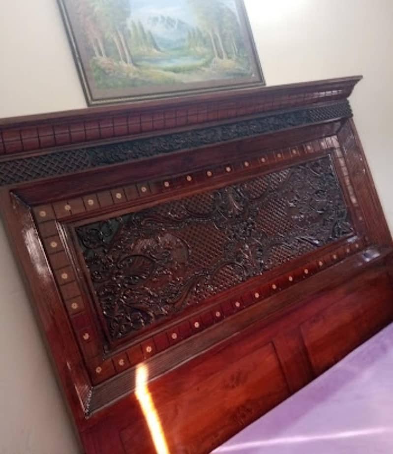 chinoti bed dressing side table 4