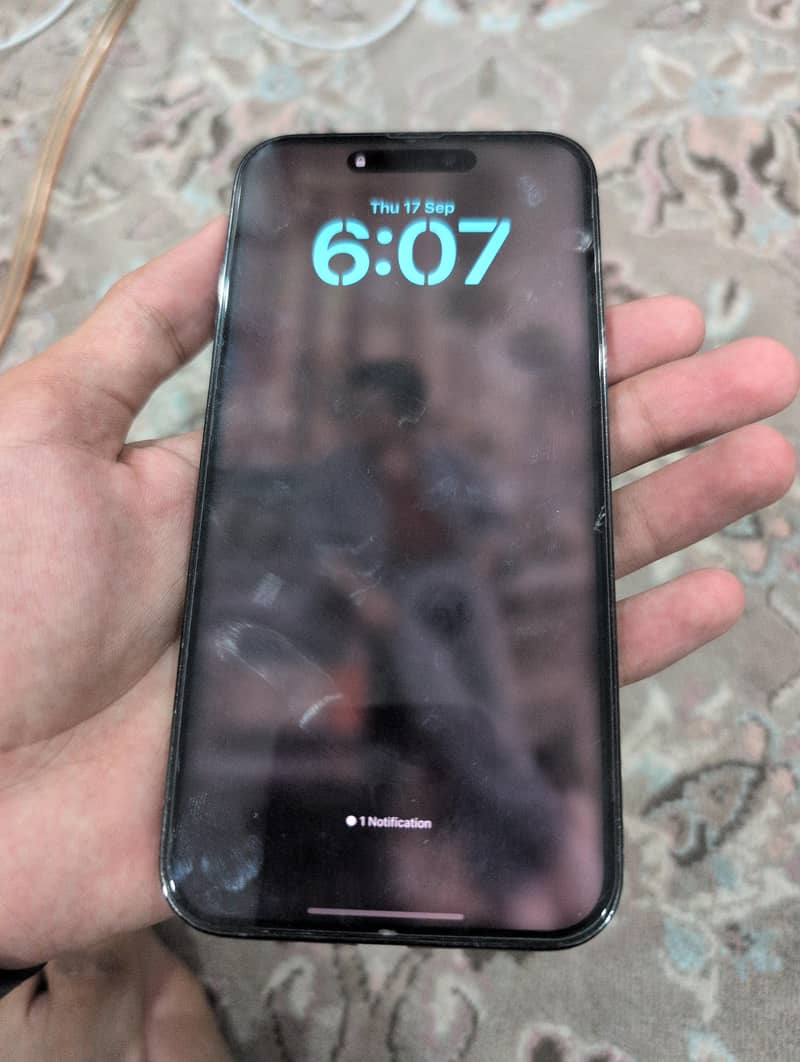 Apple iPhone 14 Pro Max 1