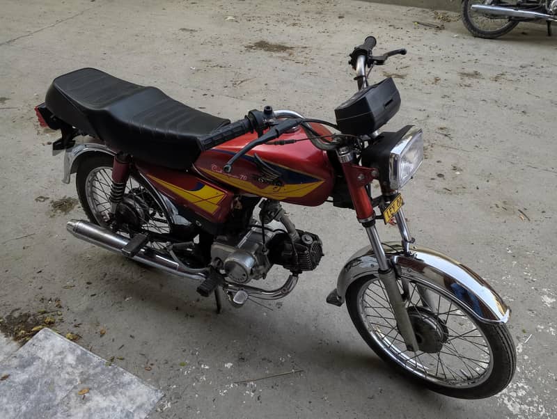 united 70cc 8