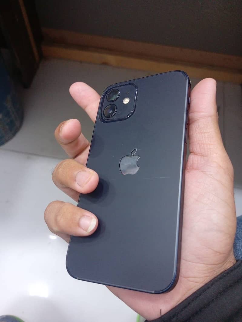 Apple iPhone 12 2