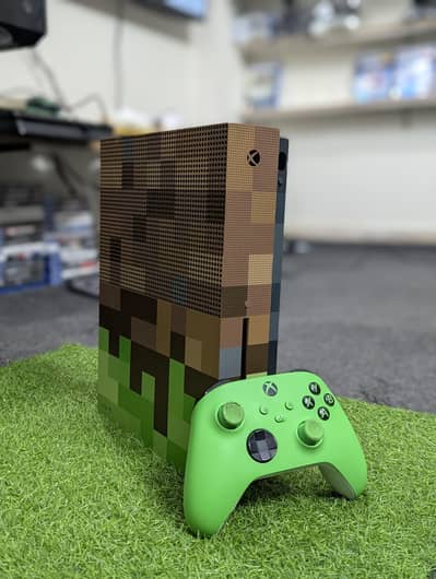 Xbox one s 1tb Minecraft edition