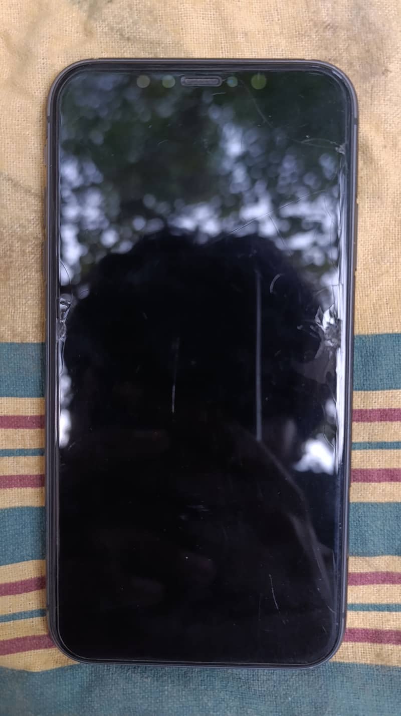 Apple iPhone 11 3