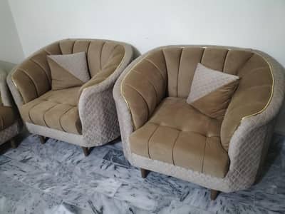 sofa for sale 3 month use just contact 03006746003 a one condition
