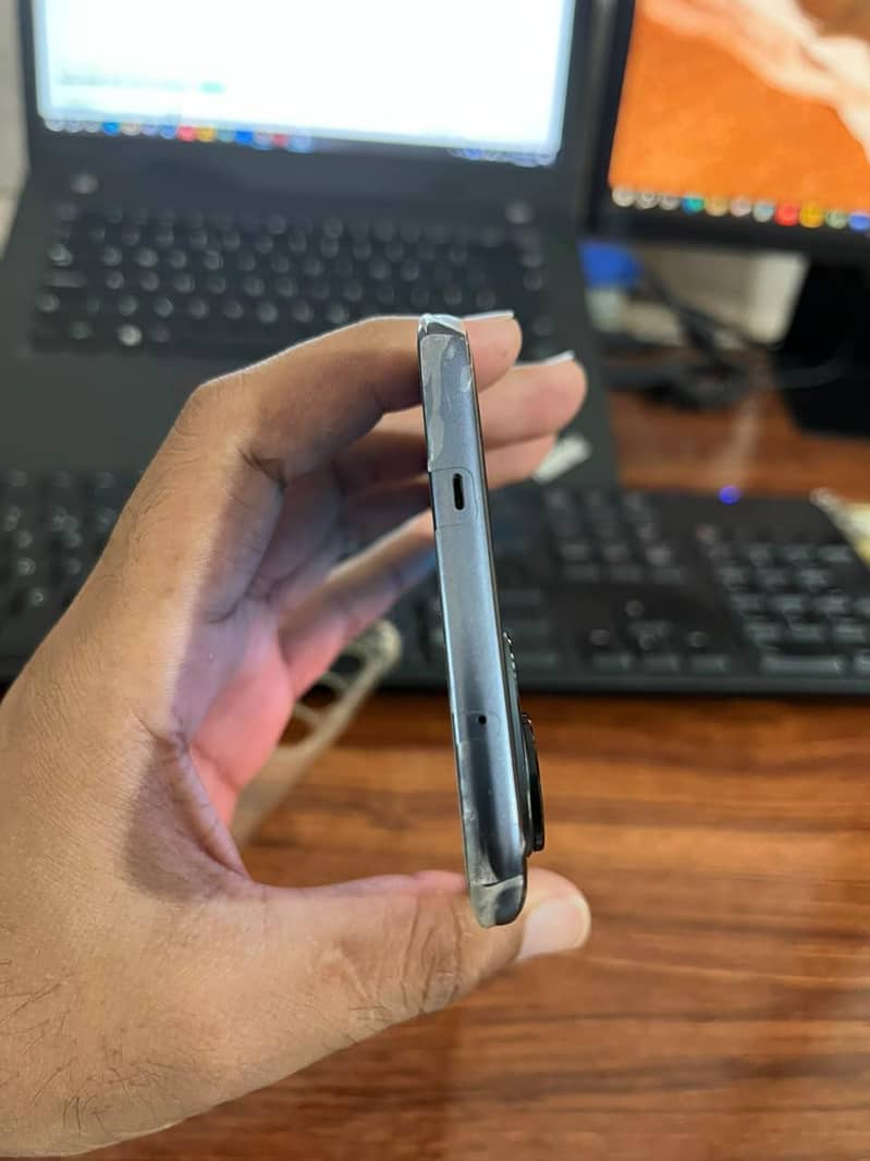 Spark 40 pro+ 4