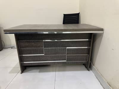 Office 1 table chair 1 table and 2 clients chairs for sale in Lahore