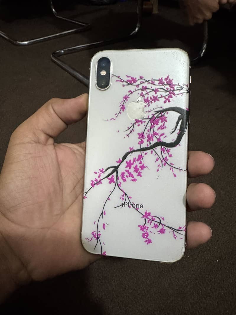 Apple iPhone X 4
