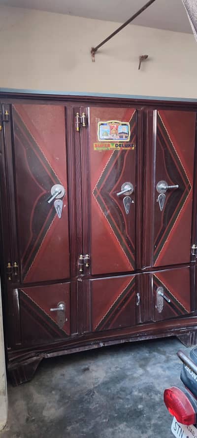 ​3 Door Wardrobe / Almirah for Sale