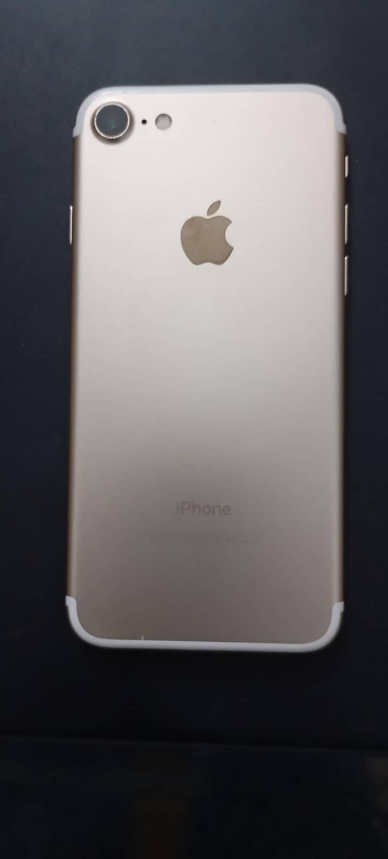 Apple iPhone 7 1