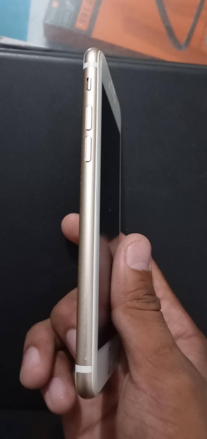 Apple iPhone 7 2