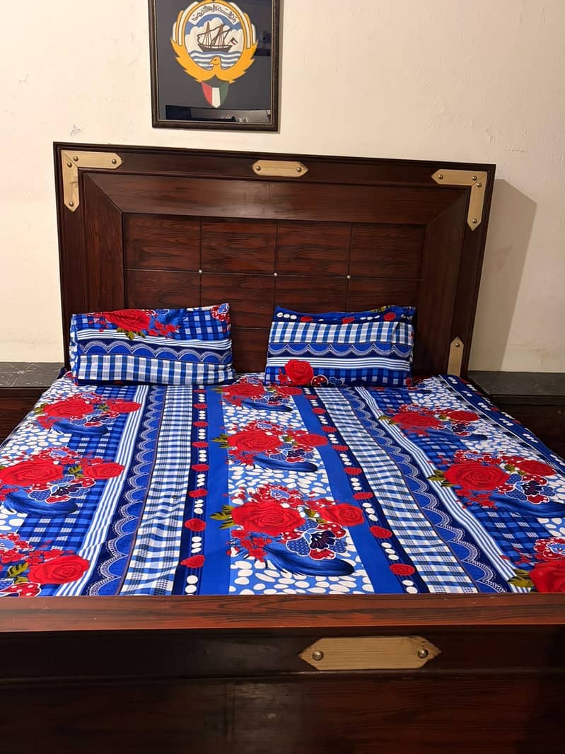 2 King size bed sets 8