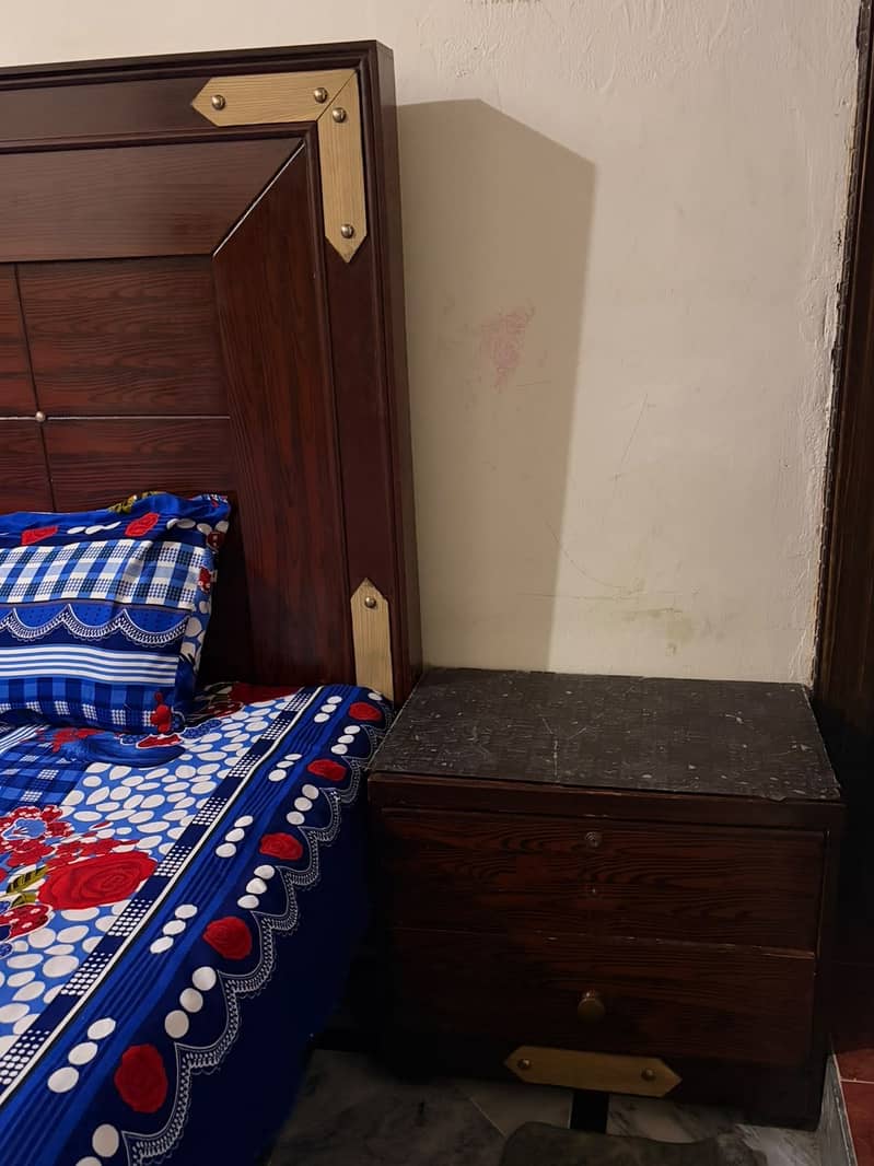 2 King size bed sets 11