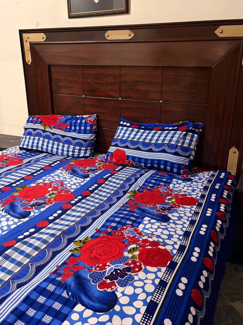 2 King size bed sets 19