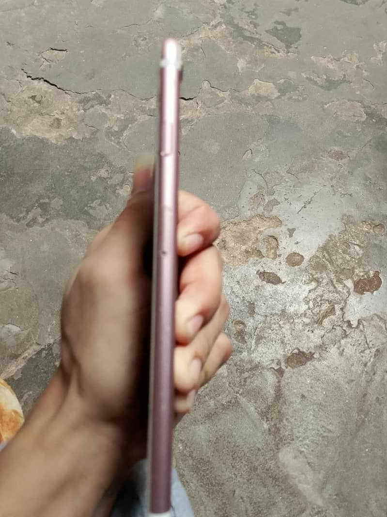 Apple iPhone 6 Plus 2