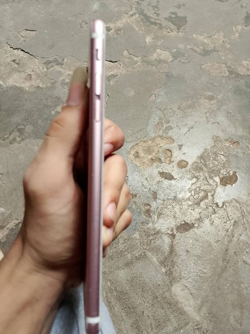 Apple iPhone 6 Plus 4