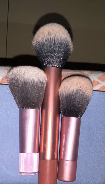 Premium soft multipurpose makeup brushes