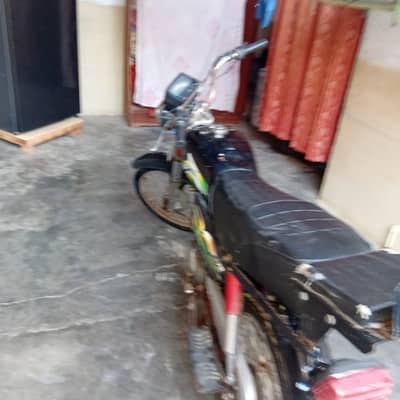 Crown Lifan 70- local assembled, Good Ride, contact: 03121802622