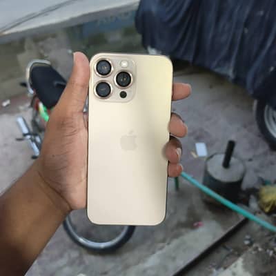 Apple iPhone 16 Pro Max