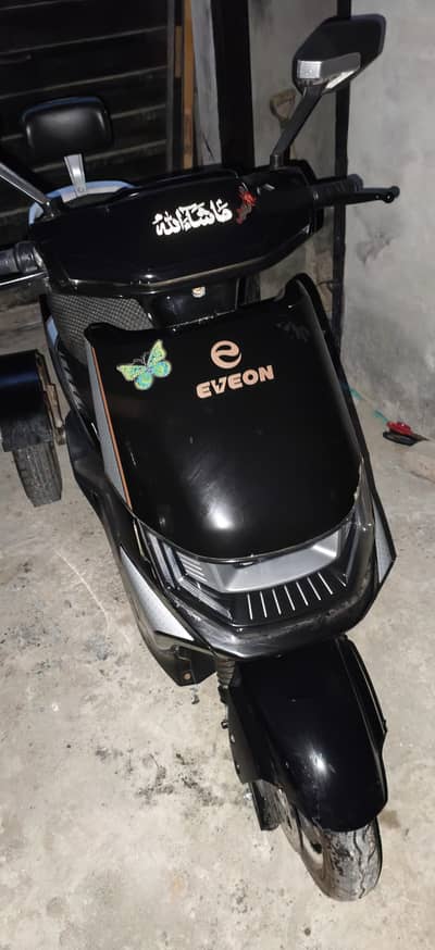 3wheeler scooty for sale.