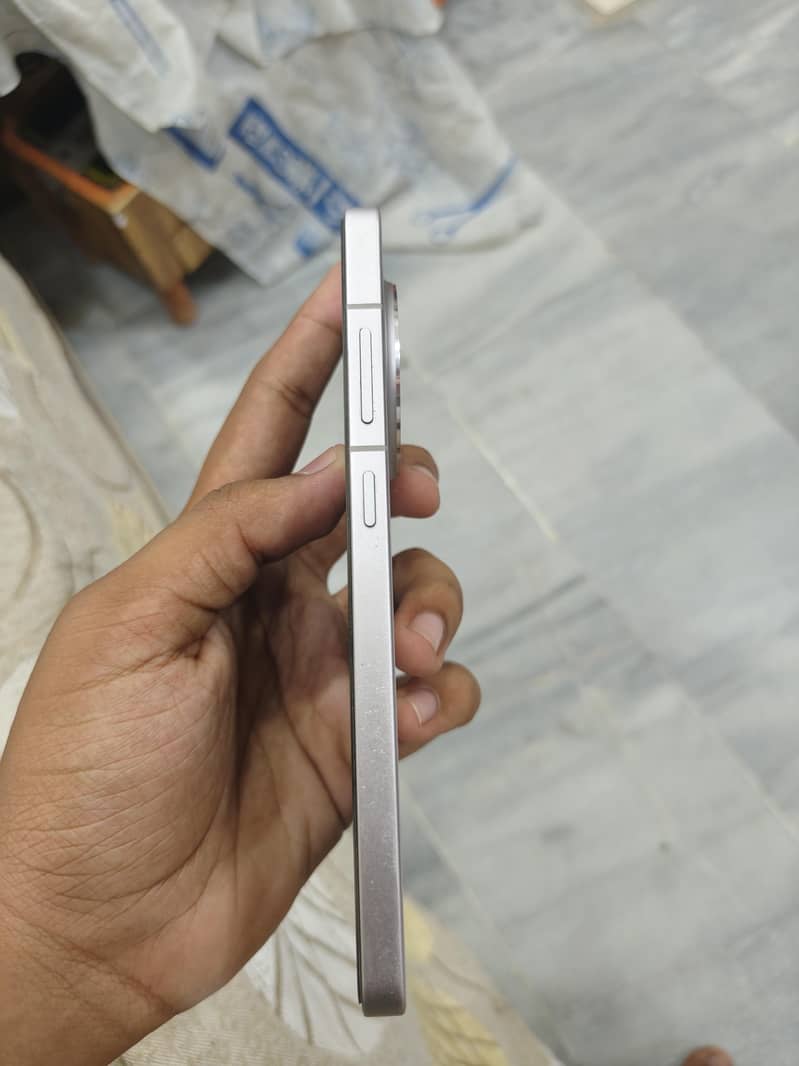 One Plus 13R 3