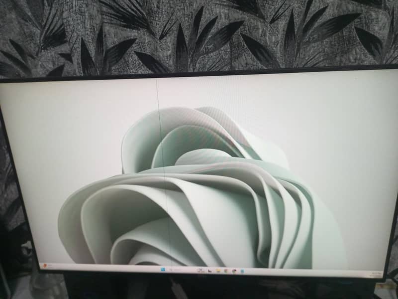 Dell Border less LCD - 24' 1