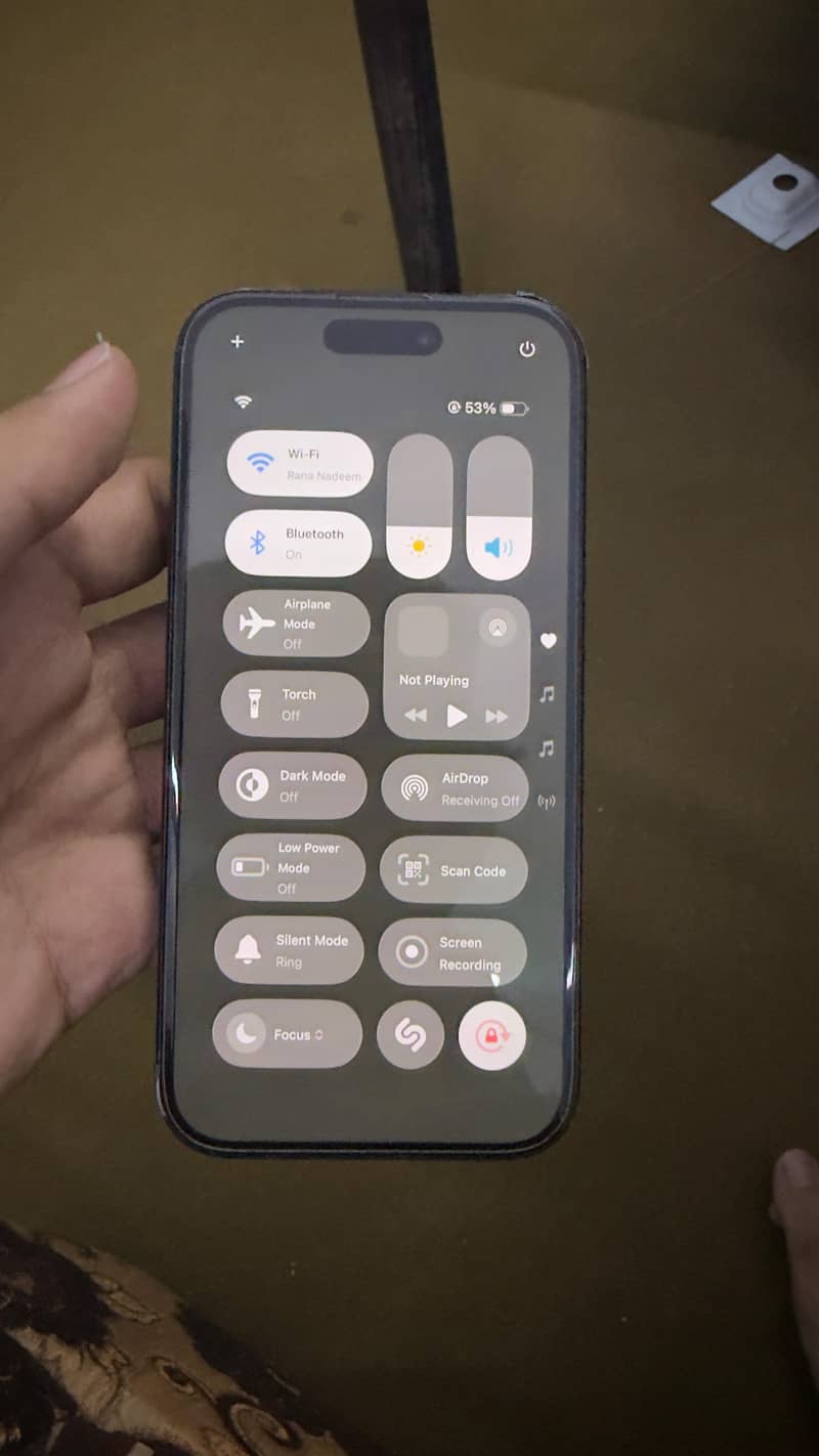 Apple iPhone 16 6
