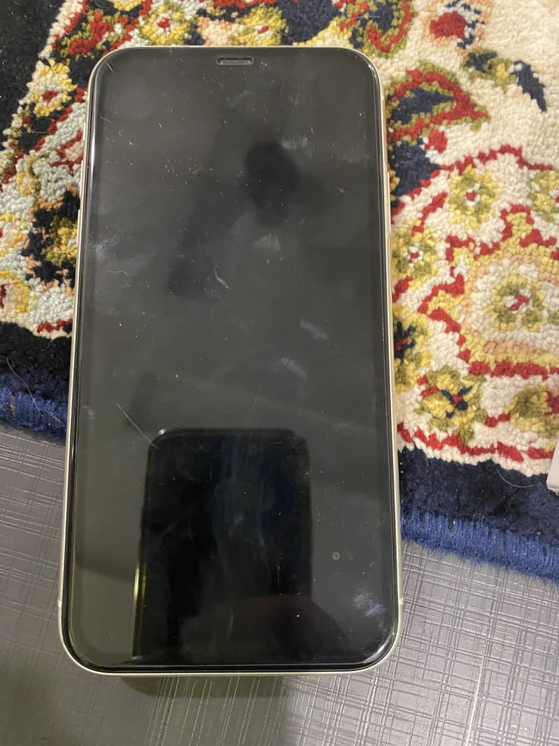 Apple iPhone 11 0