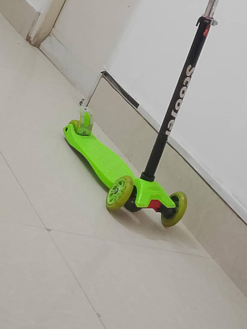 scooty 2