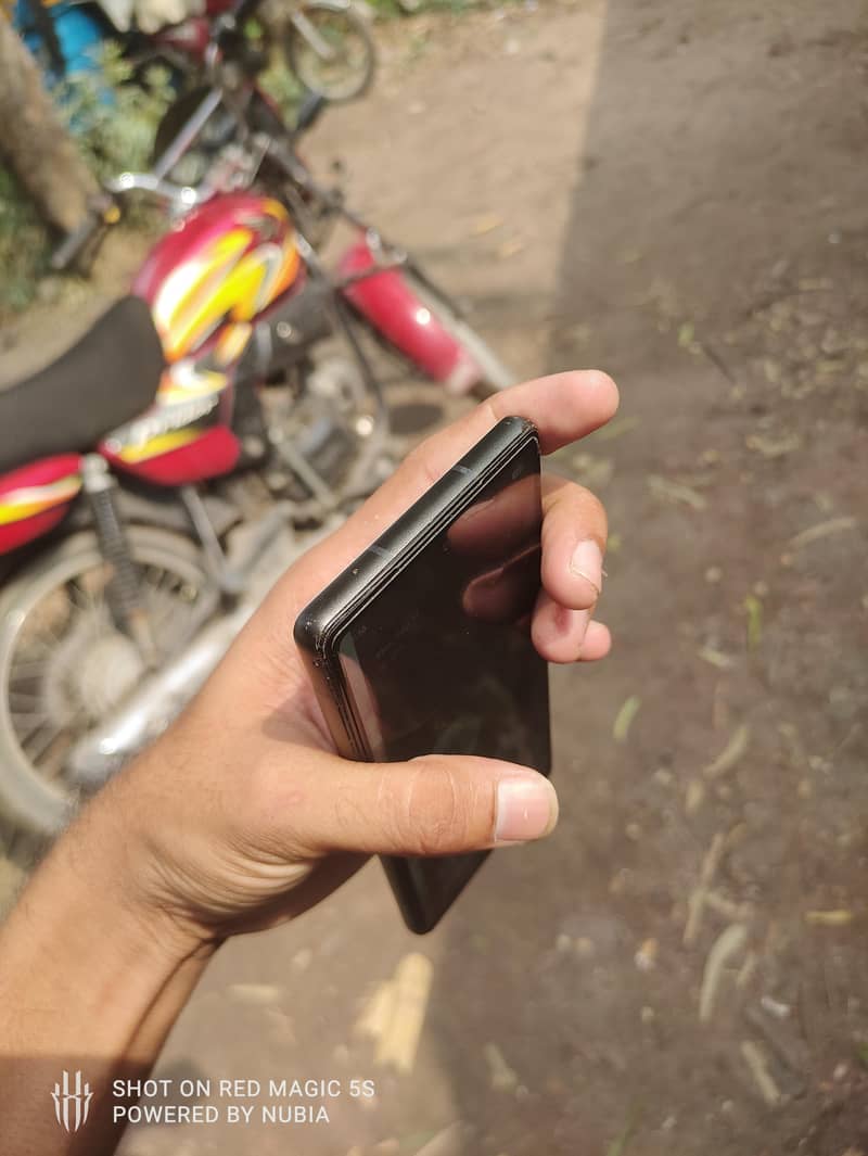 Google Pixel 6a 4