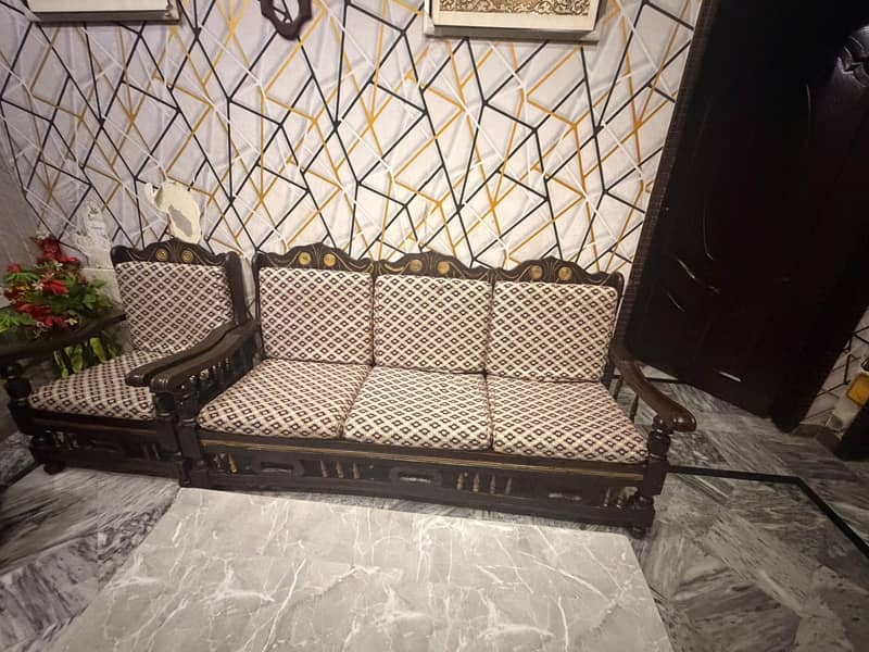 2 Sofa set with tables 8