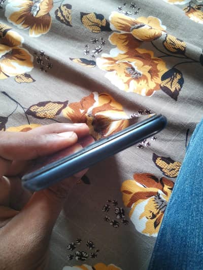 oppo A12         3gb rem 32gb memory