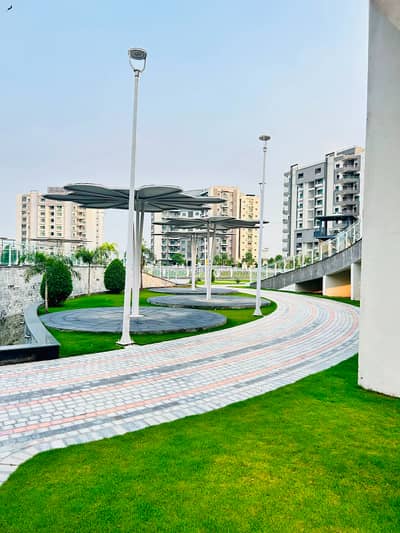 10 MARLA 3 BEDROOM APARTMENT AVAILABLE FOR RENT