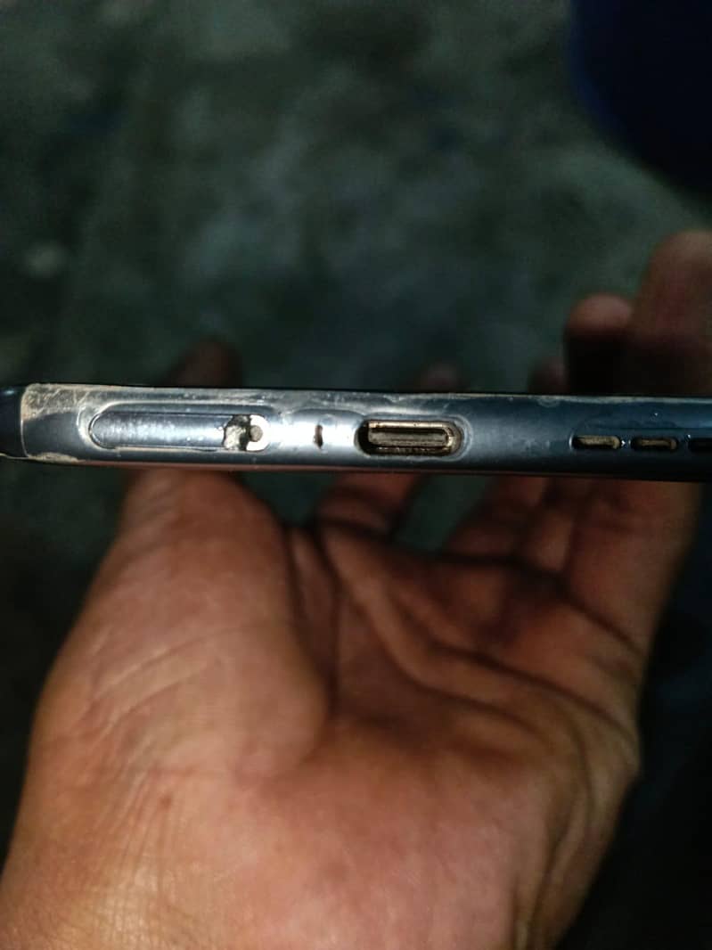 tecno spark 40 pro plus 4