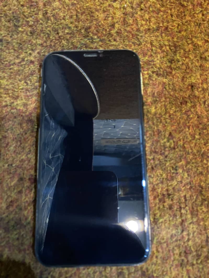 Apple iPhone 11 Pro 0