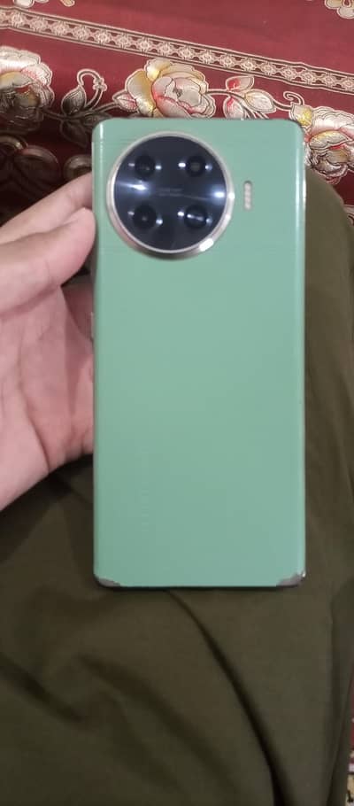 Tecno Spark 20 Pro Plus