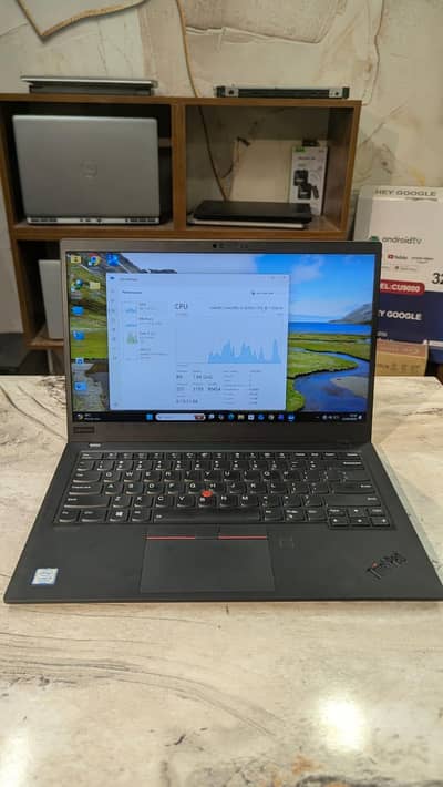 Lenovo X1 Carbon i5 8th Gen | 8GB | 256GB SSD