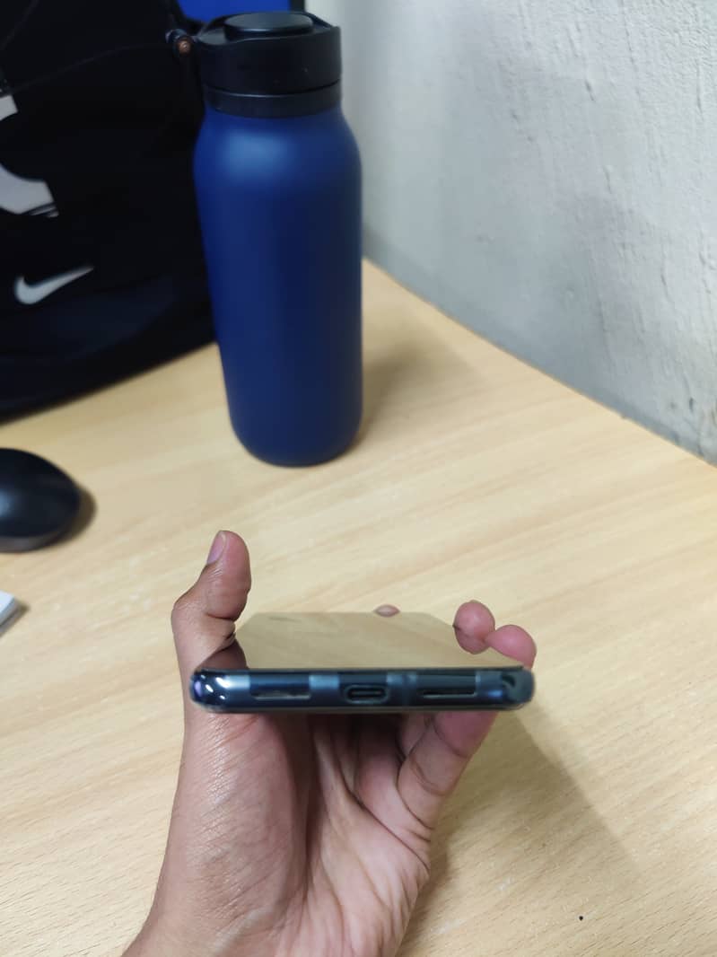 Google pixel 8 pro 1