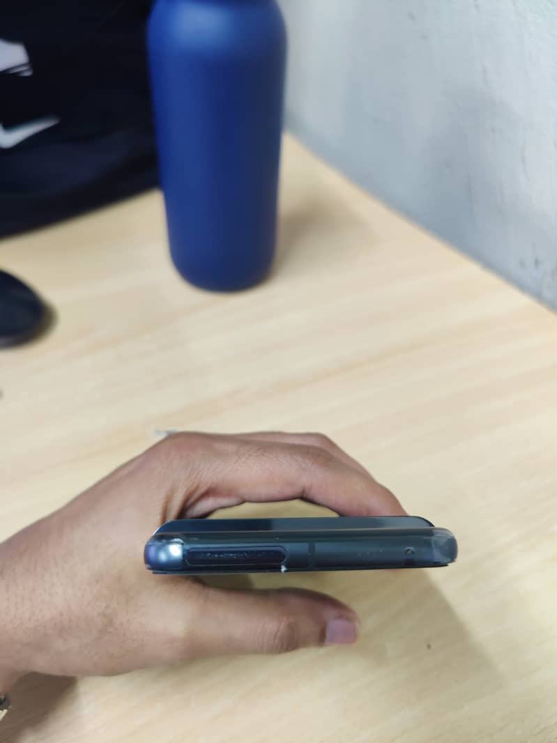 Google pixel 8 pro 2