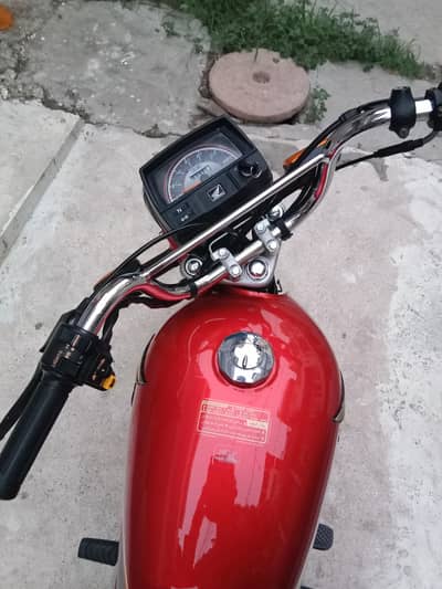 Honda CD 70 2025 Model – Excellent Condition