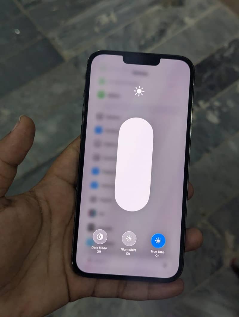 iphone 13 pro max 4