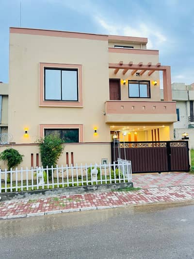 Fully furnished 5 Marla 3 bedroom house available for rent phase 8 block E bahria town Rawalpindi